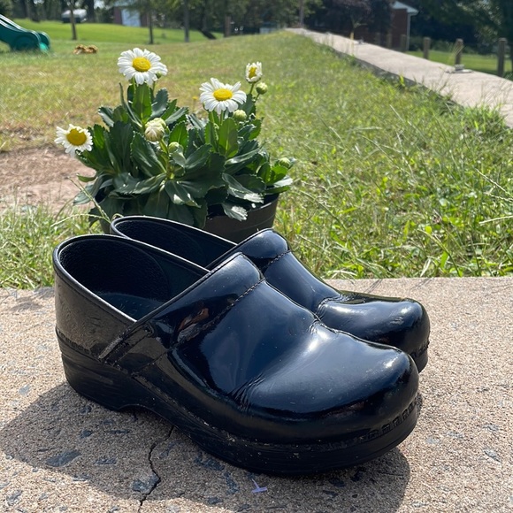 Dansko clogs - Picture 1 of 6